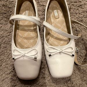 Michael Kors White Leather Mary Jane Ballet Flats with Bow